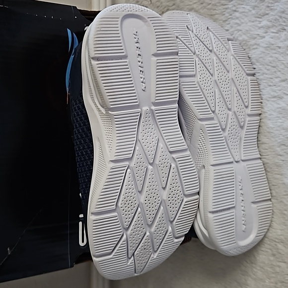 Skechers Microspec Max Sneaker - Picture 8 of 9